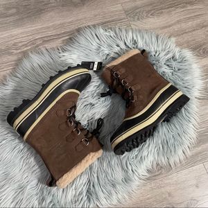 NWOB SOREL Caribou Boot
